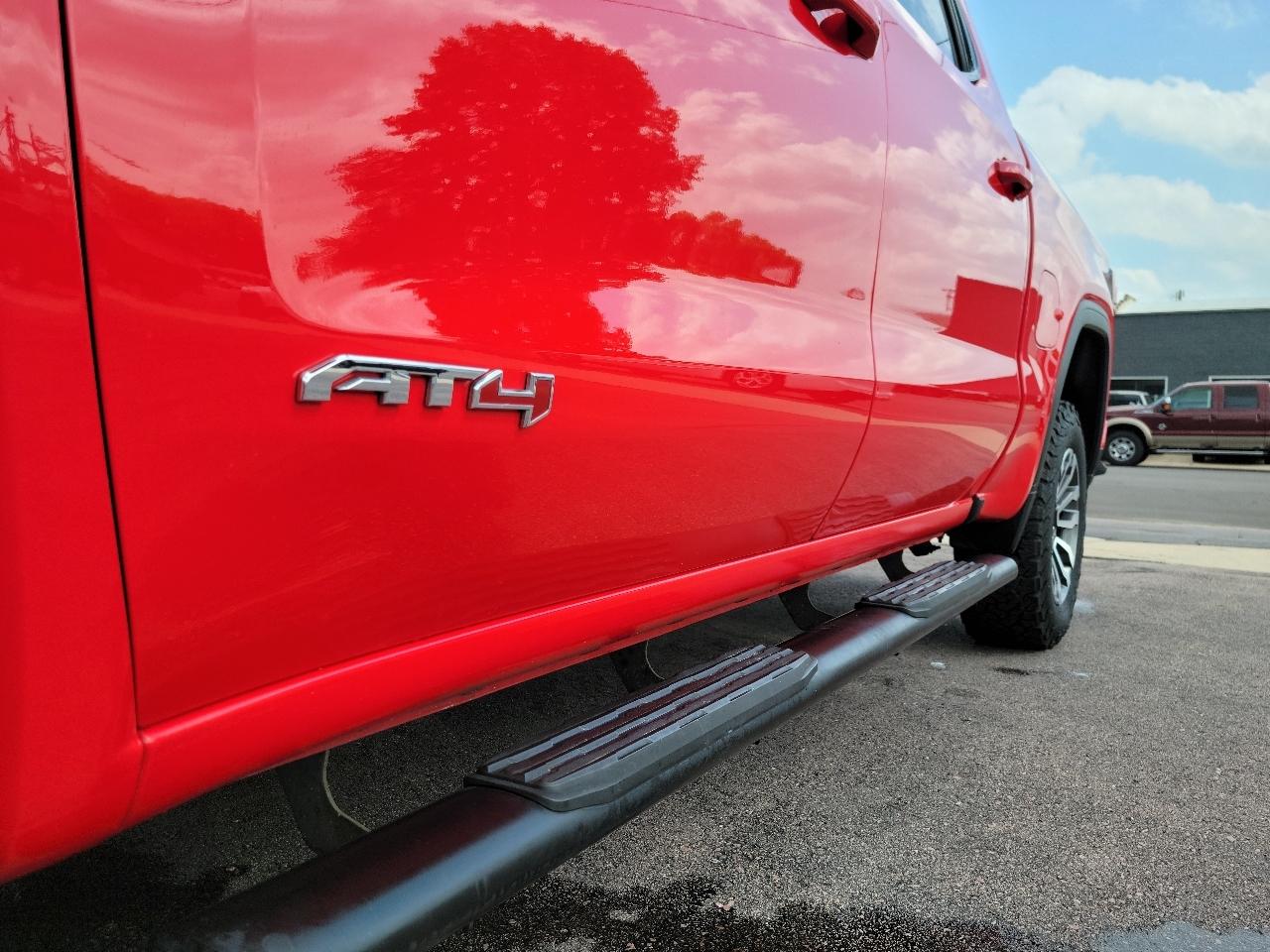 GMC Sierra 1500 4WD Crew Cab 147" AT4 2021