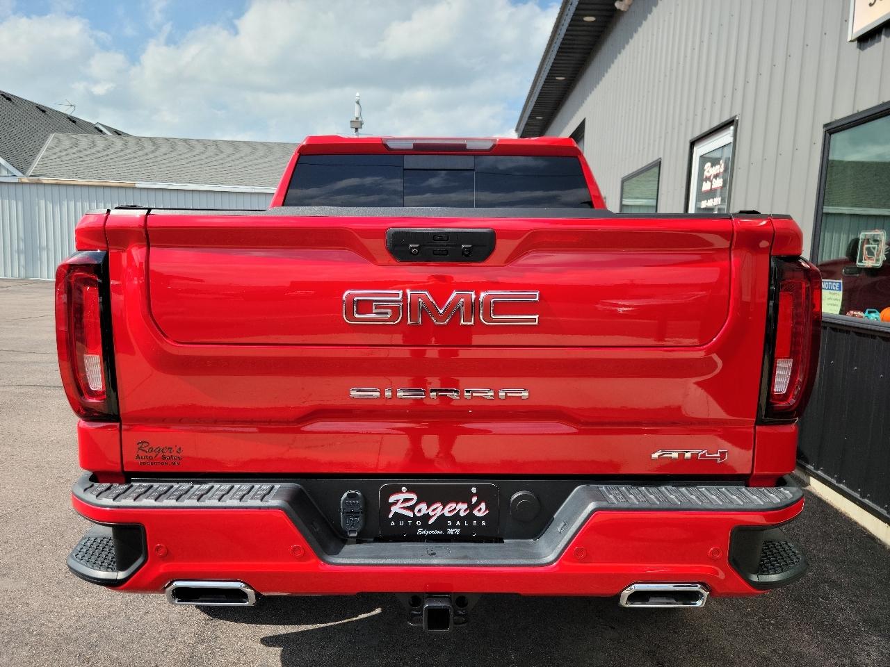 GMC Sierra 1500 4WD Crew Cab 147" AT4 2021