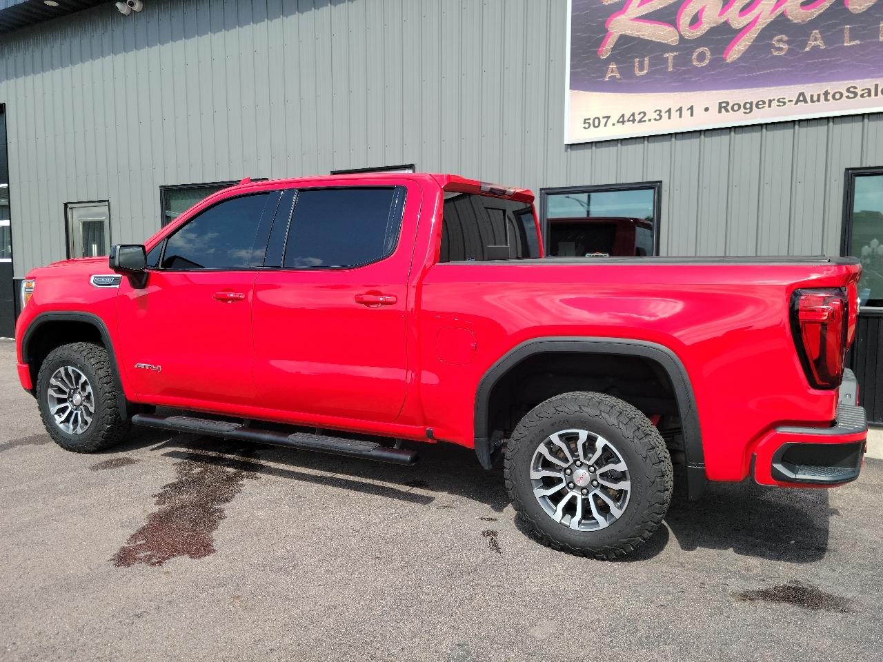 GMC Sierra 1500 4WD Crew Cab 147" AT4 2021