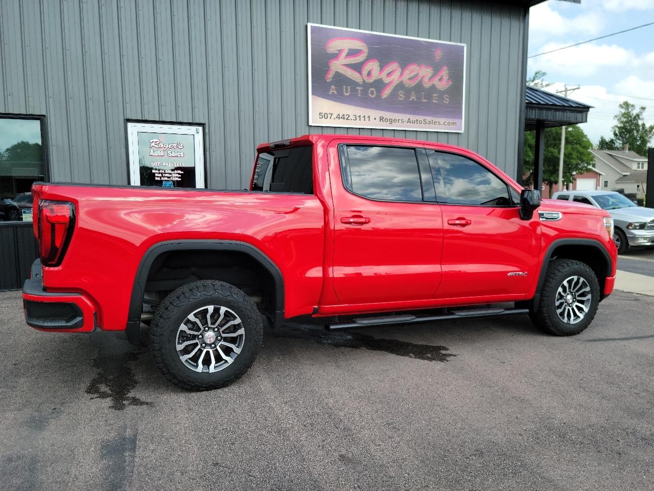 GMC Sierra 1500 4WD Crew Cab 147" AT4 2021