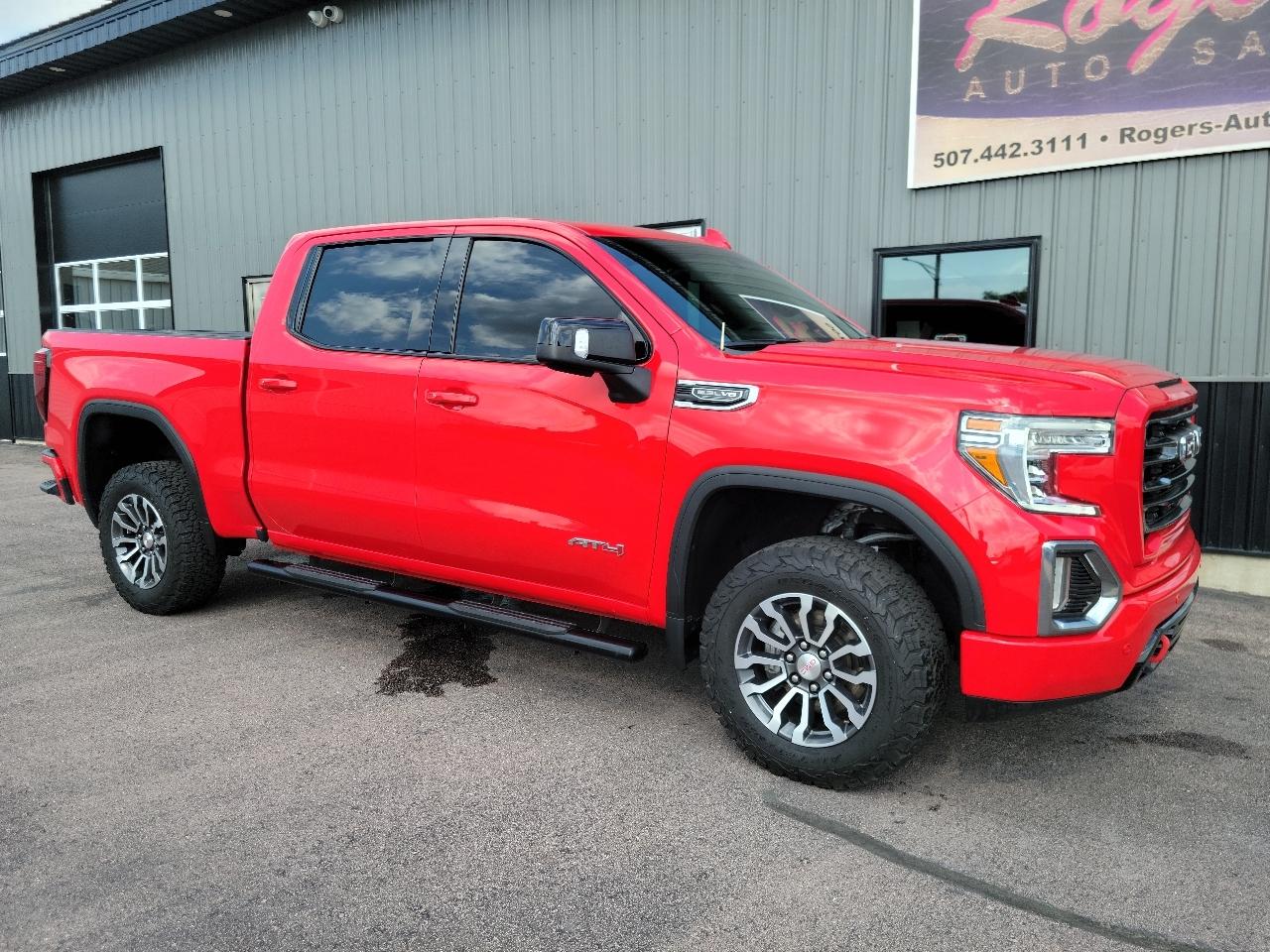 GMC Sierra 1500 4WD Crew Cab 147" AT4 2021