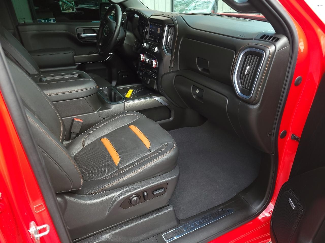 GMC Sierra 1500 4WD Crew Cab 147" AT4 2021