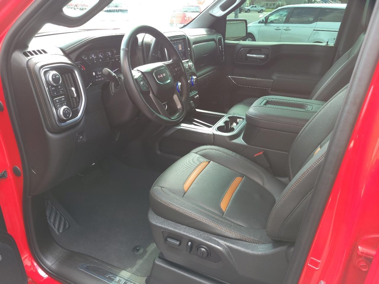 GMC Sierra 1500 4WD Crew Cab 147" AT4 2021