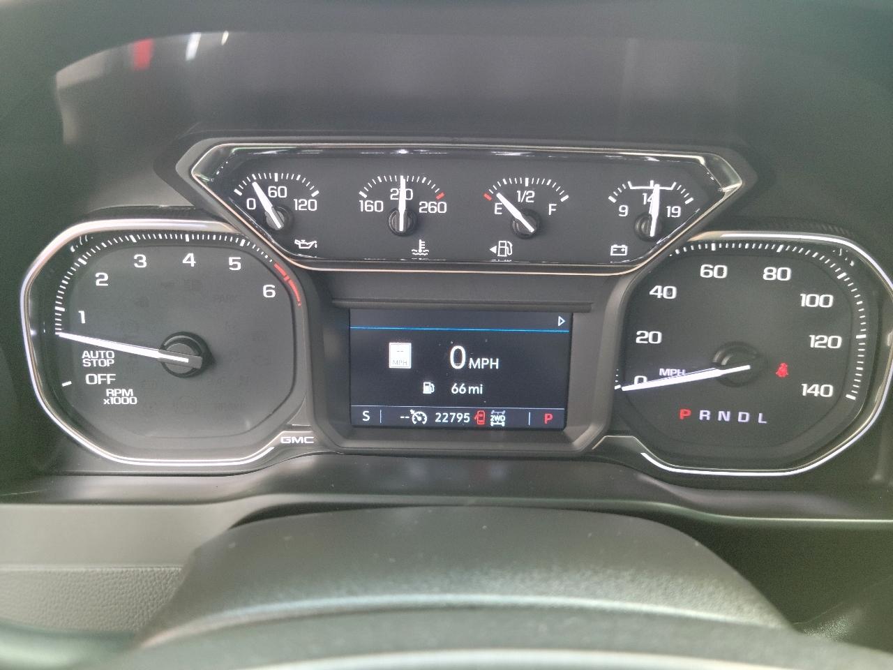 GMC Sierra 1500 4WD Crew Cab 147" AT4 2021