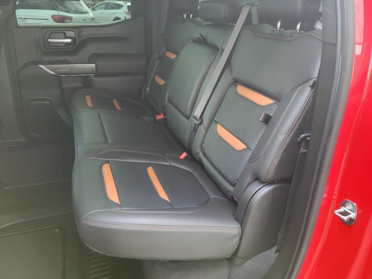 GMC Sierra 1500 4WD Crew Cab 147" AT4 2021