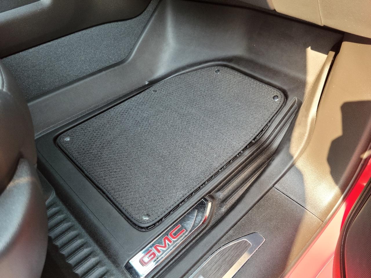 GMC Sierra 1500 4WD Crew Cab 147" AT4 2021