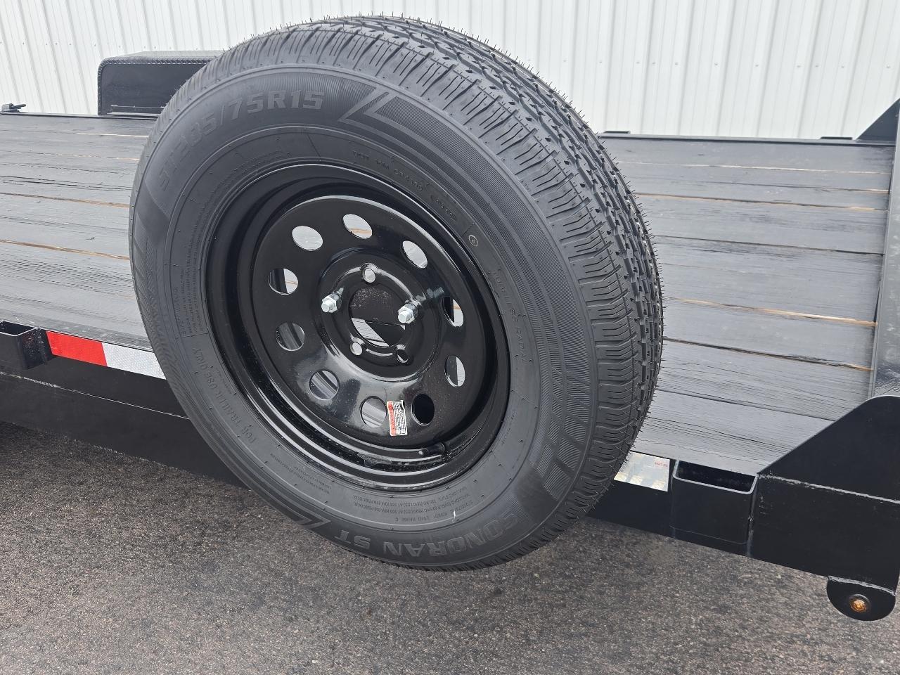 Down 2 Earth Trailers DTE8216WCHT5.2B-1  2026
