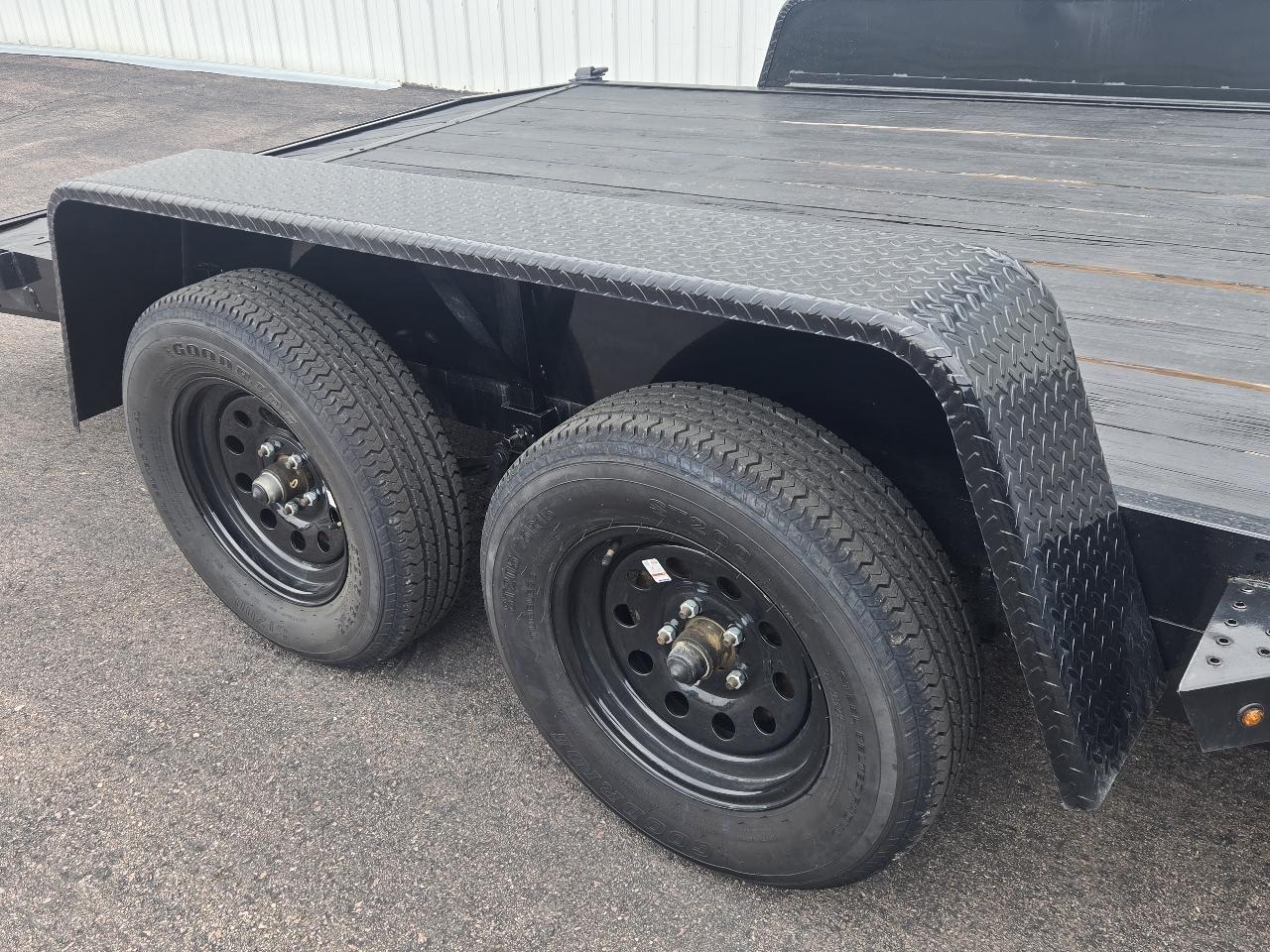 Down 2 Earth Trailers DTE8216WCHT5.2B-1  2026