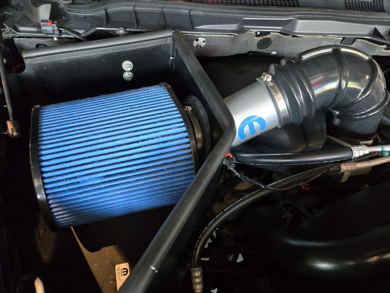 RAM 1500 2WD Reg Cab 120.5" SLT 2012