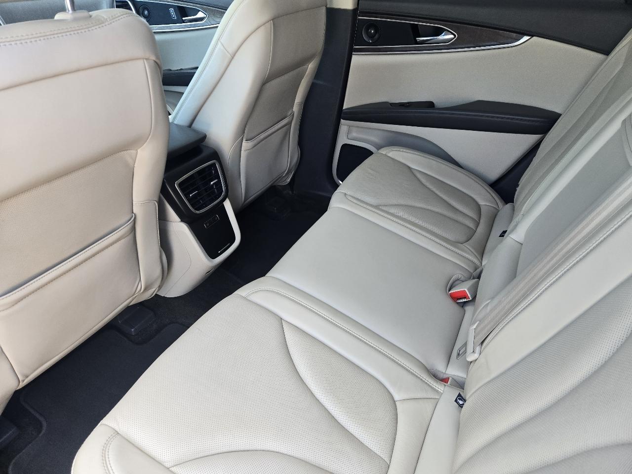 Lincoln MKX AWD 4dr Reserve 2016