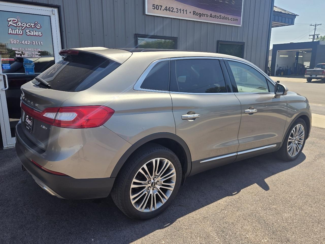 Lincoln MKX AWD 4dr Reserve 2016