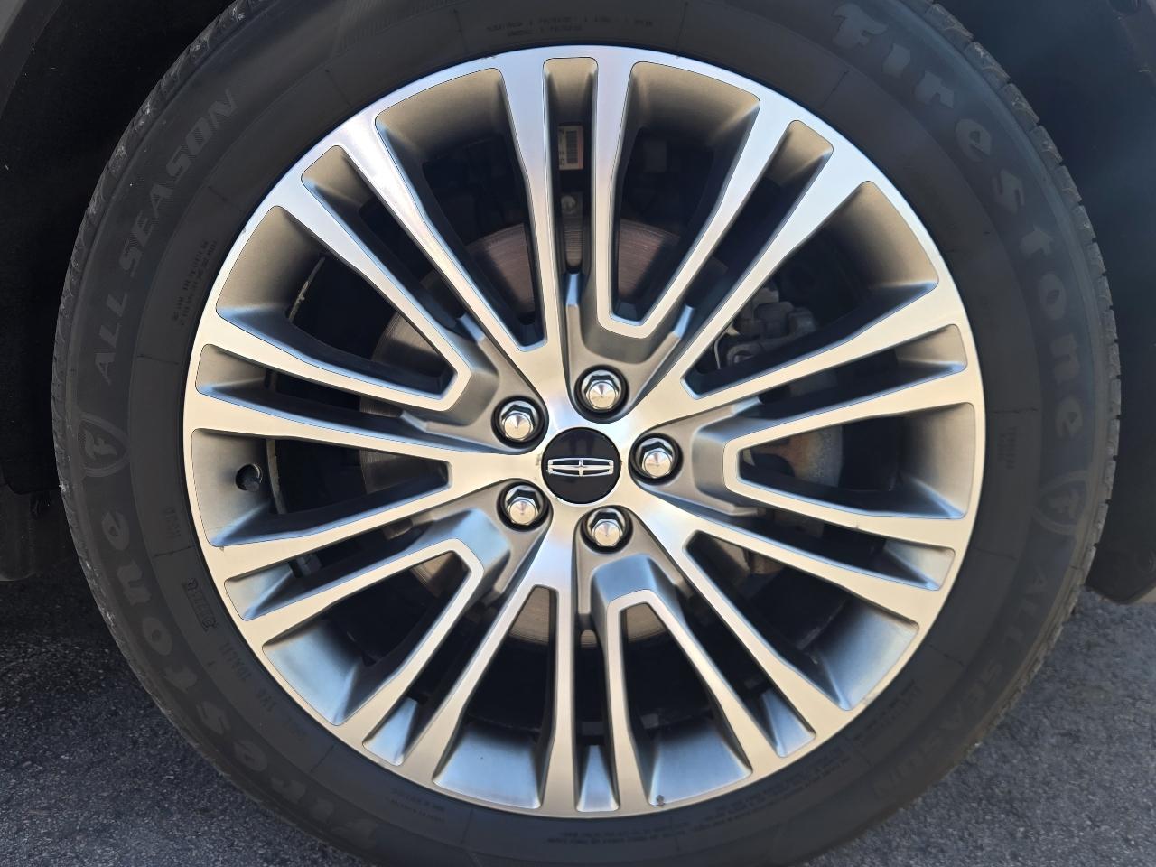 Lincoln MKX AWD 4dr Reserve 2016
