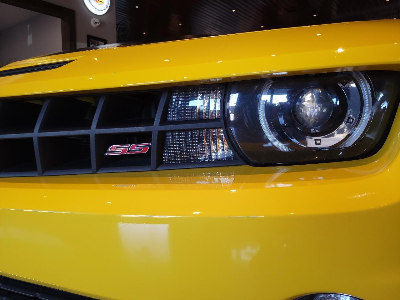 Chevrolet Camaro 2dr Conv 2SS 2011