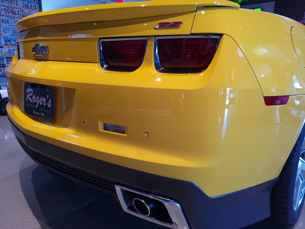 Chevrolet Camaro 2dr Conv 2SS 2011