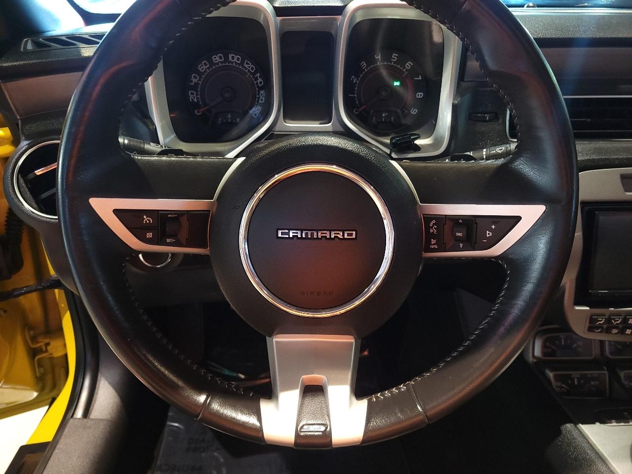 Chevrolet Camaro 2dr Conv 2SS 2011
