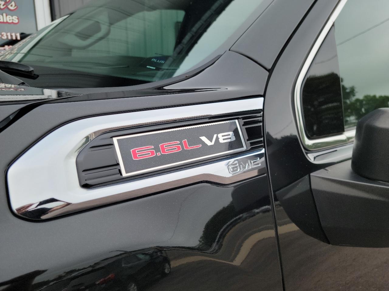 GMC Sierra 3500HD 4WD Crew Cab 159" SLT 2022