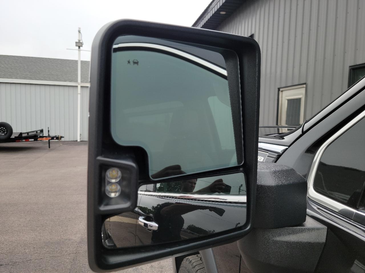 GMC Sierra 3500HD 4WD Crew Cab 159" SLT 2022