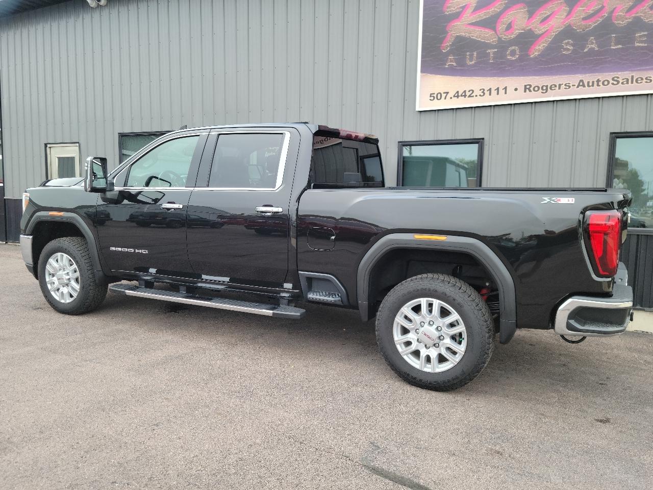 GMC Sierra 3500HD 4WD Crew Cab 159" SLT 2022