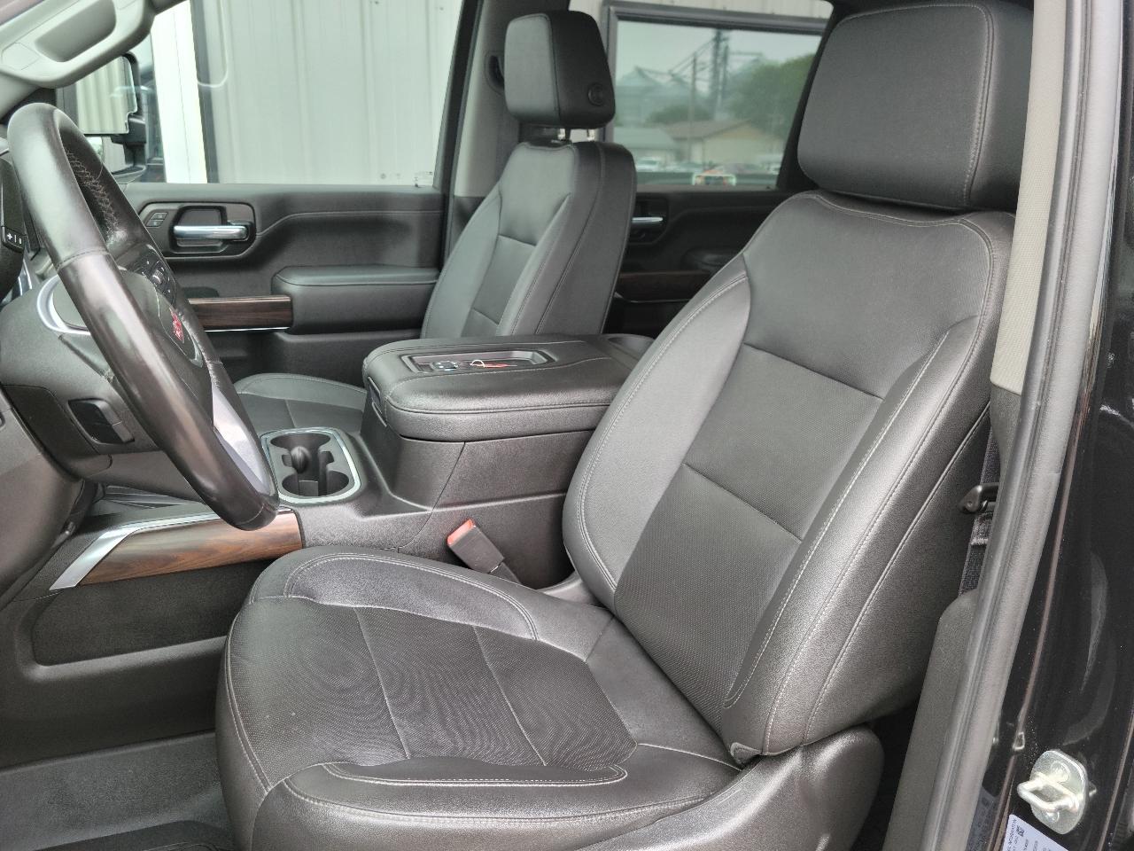 GMC Sierra 3500HD 4WD Crew Cab 159" SLT 2022