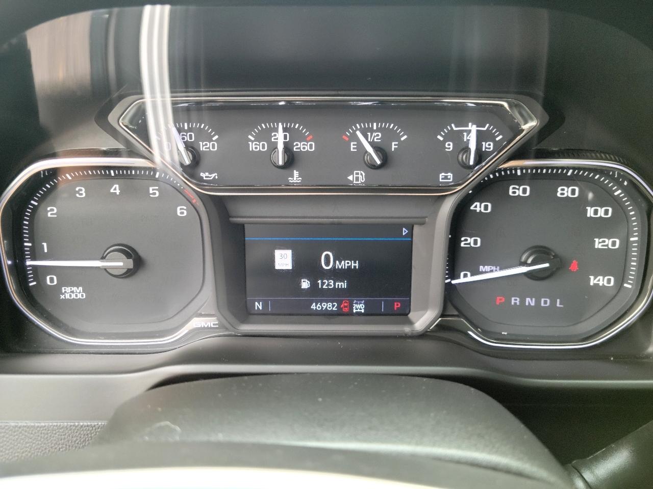 GMC Sierra 3500HD 4WD Crew Cab 159" SLT 2022