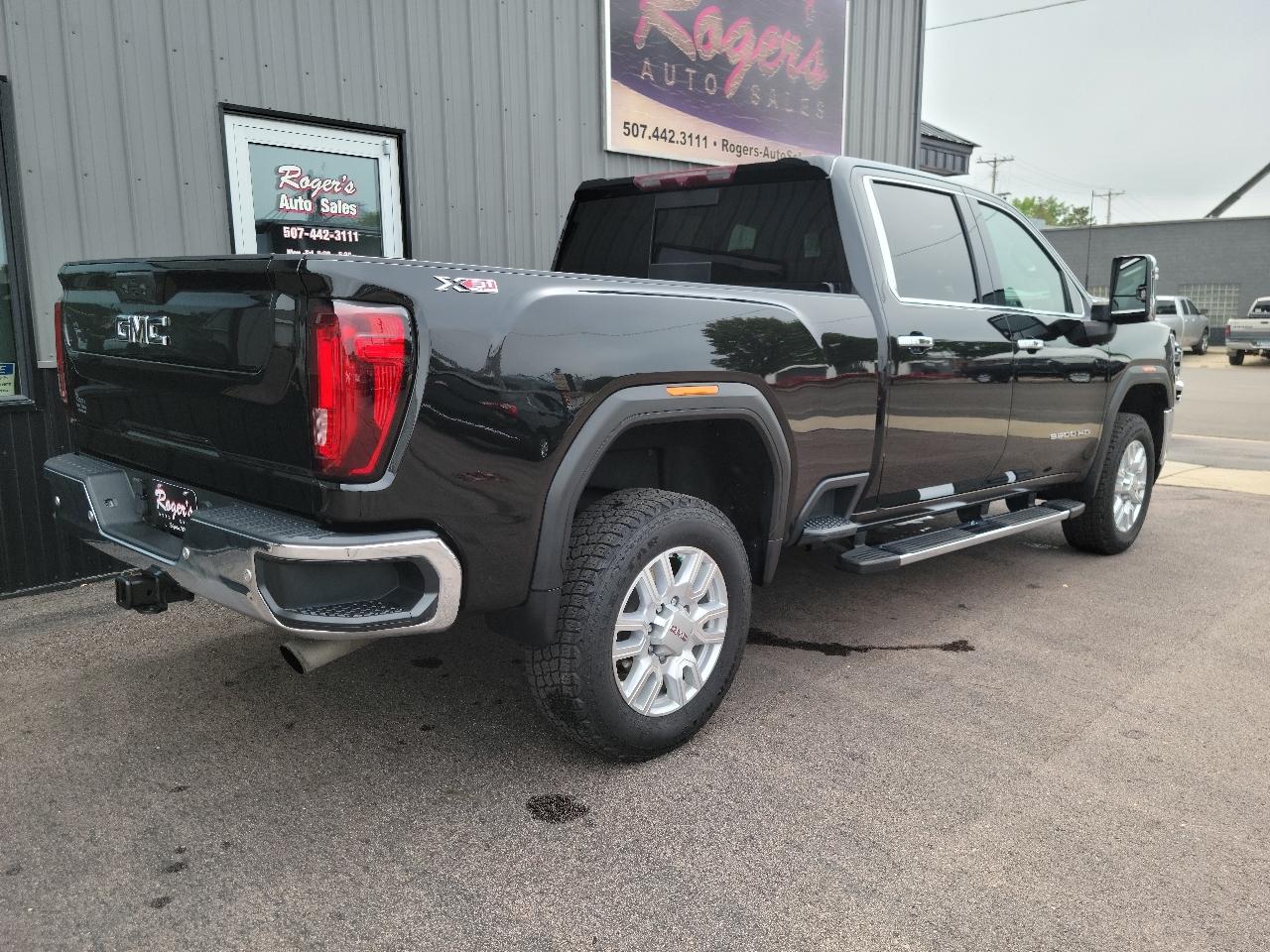 GMC Sierra 3500HD 4WD Crew Cab 159" SLT 2022
