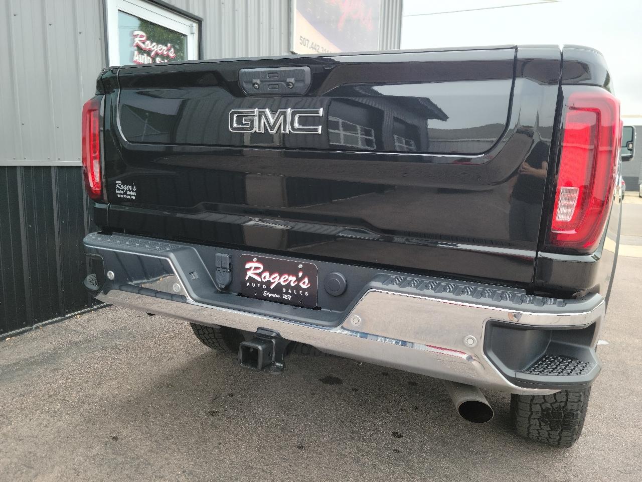 GMC Sierra 3500HD 4WD Crew Cab 159" SLT 2022