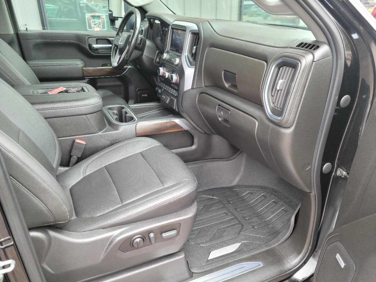 GMC Sierra 3500HD 4WD Crew Cab 159" SLT 2022