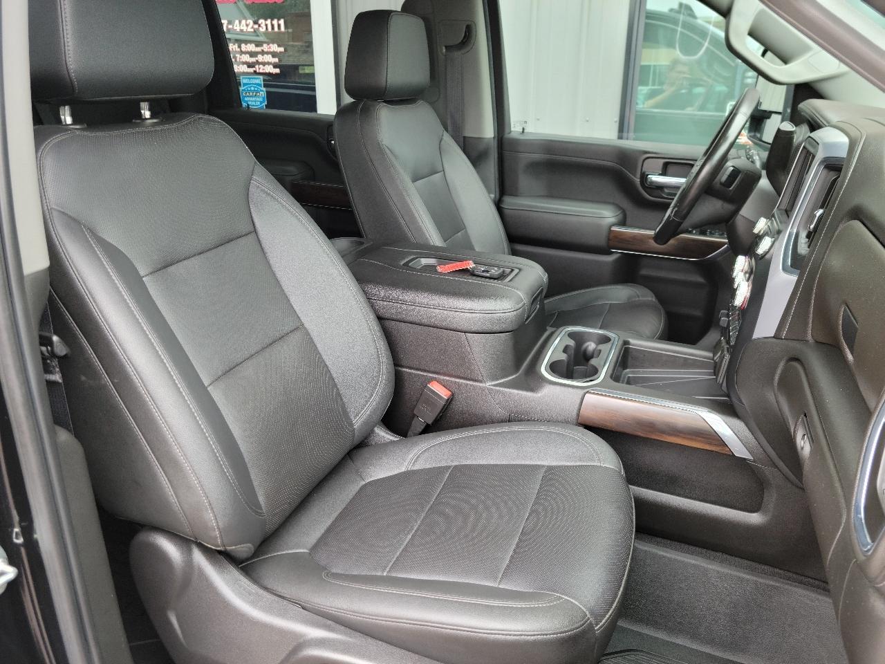 GMC Sierra 3500HD 4WD Crew Cab 159" SLT 2022