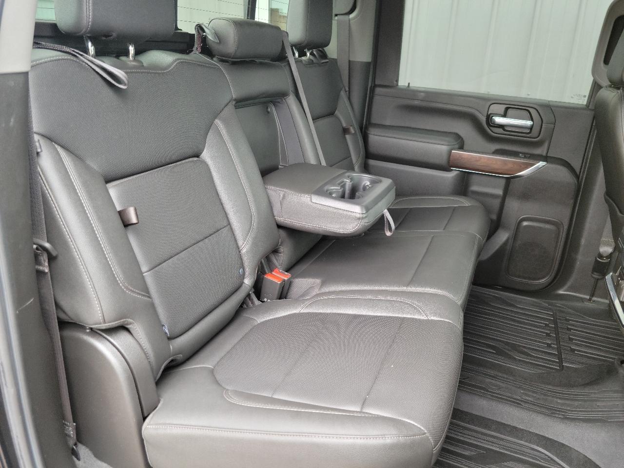 GMC Sierra 3500HD 4WD Crew Cab 159" SLT 2022