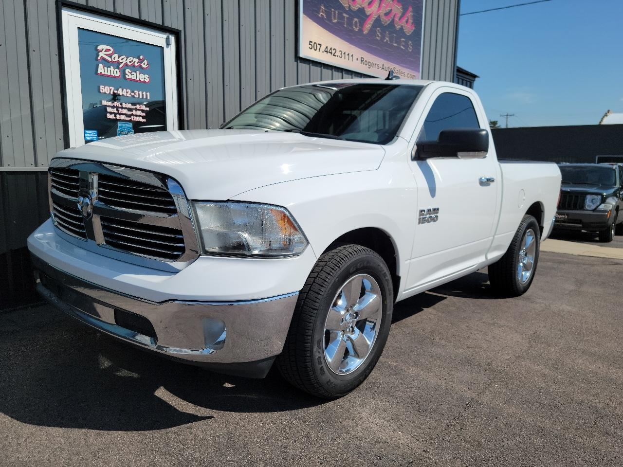 RAM 1500 2WD Reg Cab 120.5" Big Horn 2015