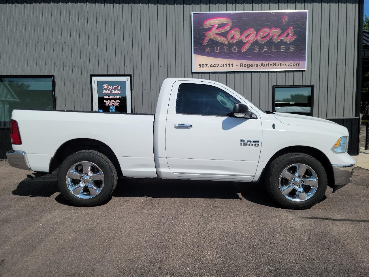 RAM 1500 2WD Reg Cab 120.5" Big Horn 2015