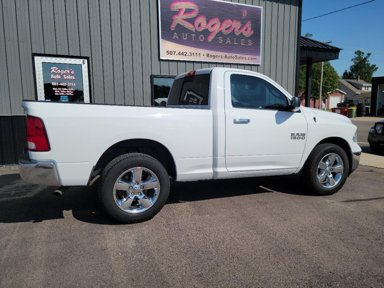 RAM 1500 2WD Reg Cab 120.5" Big Horn 2015