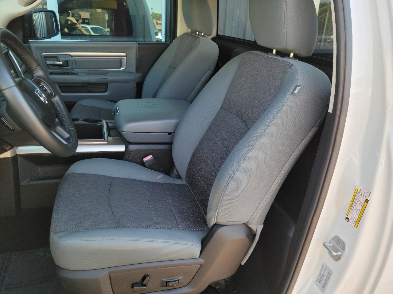 RAM 1500 2WD Reg Cab 120.5" Big Horn 2015