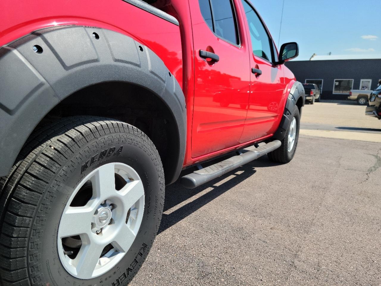 Nissan Frontier 4WD SE Crew Cab V6 Auto 2005