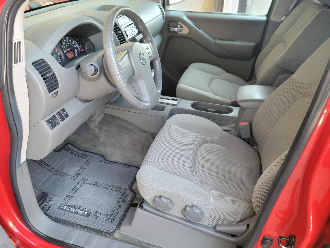 Nissan Frontier 4WD SE Crew Cab V6 Auto 2005