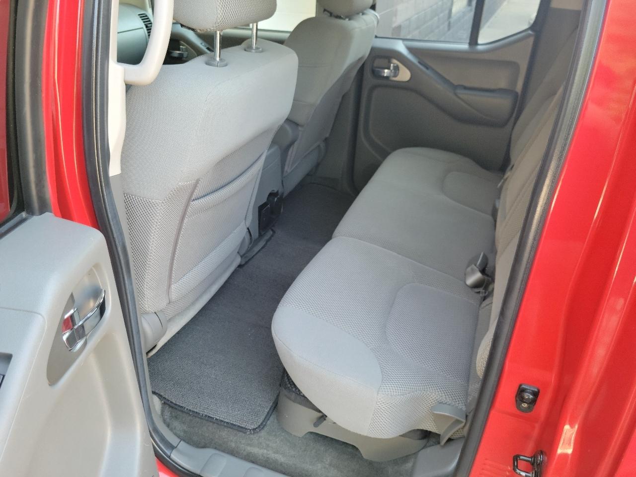 Nissan Frontier 4WD SE Crew Cab V6 Auto 2005