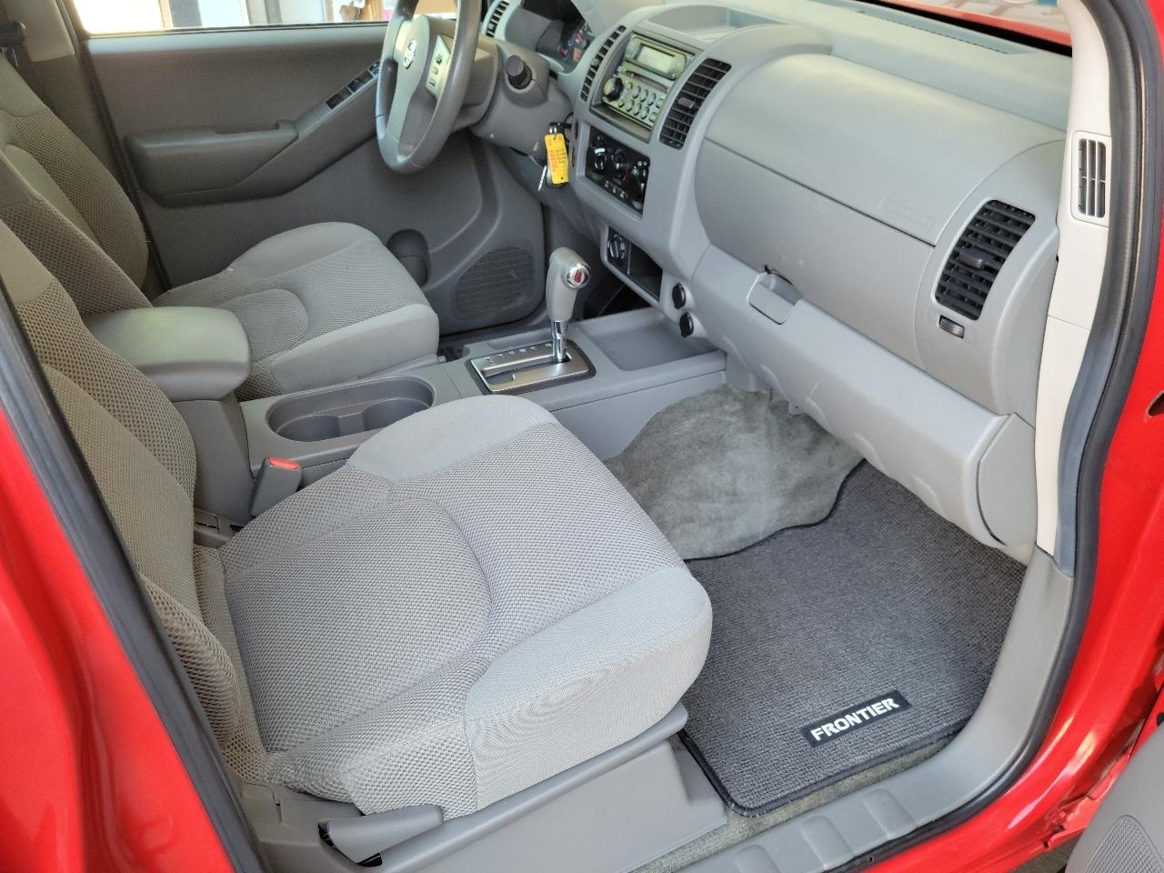 Nissan Frontier 4WD SE Crew Cab V6 Auto 2005