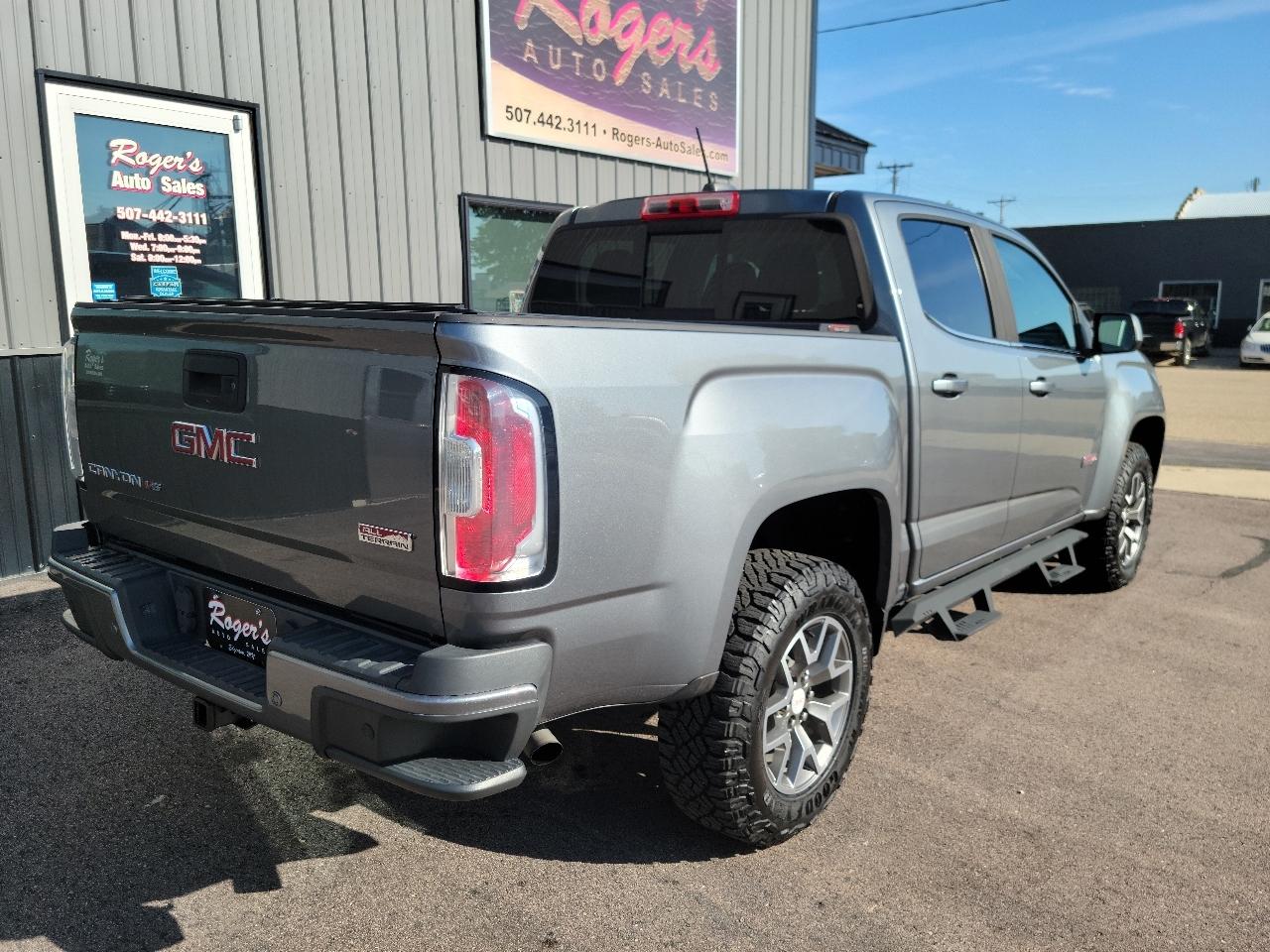 GMC Canyon 4WD Crew Cab 128.3" All Terrain w/Cloth 2019