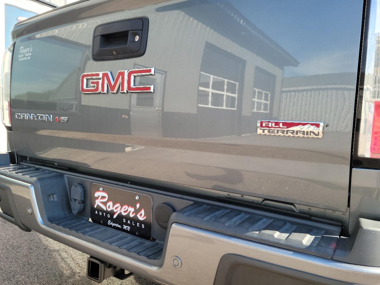 GMC Canyon 4WD Crew Cab 128.3" All Terrain w/Cloth 2019