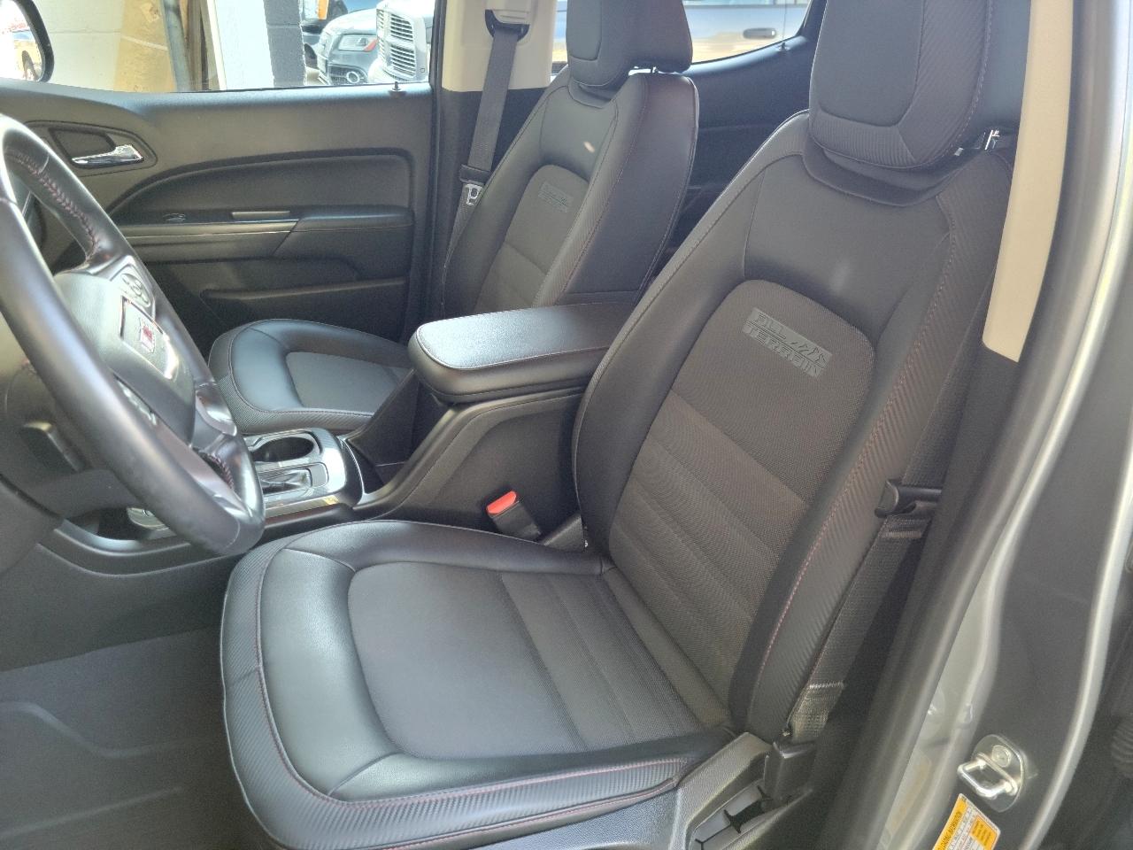GMC Canyon 4WD Crew Cab 128.3" All Terrain w/Cloth 2019