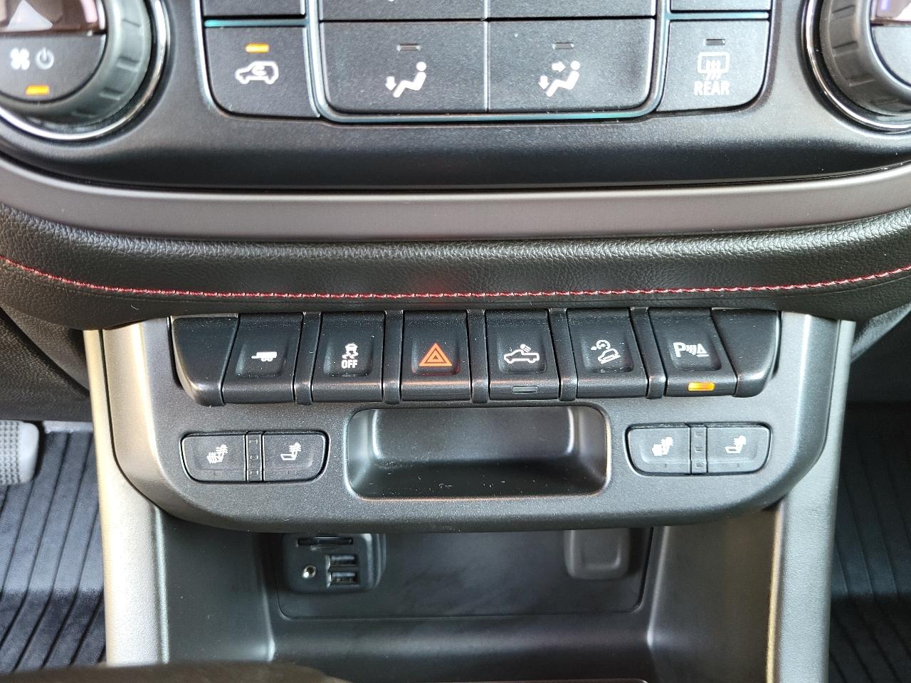 GMC Canyon 4WD Crew Cab 128.3" All Terrain w/Cloth 2019
