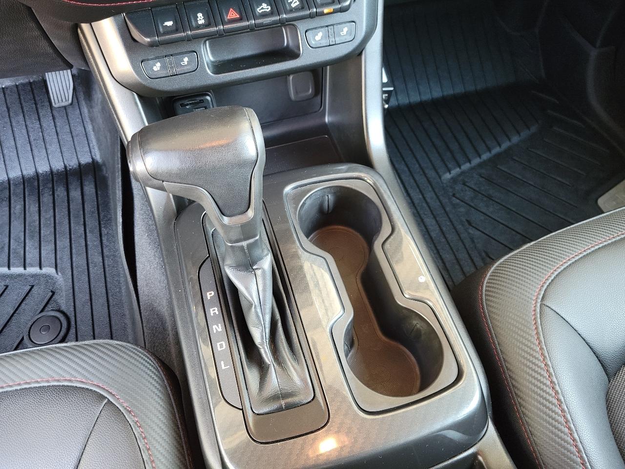 GMC Canyon 4WD Crew Cab 128.3" All Terrain w/Cloth 2019