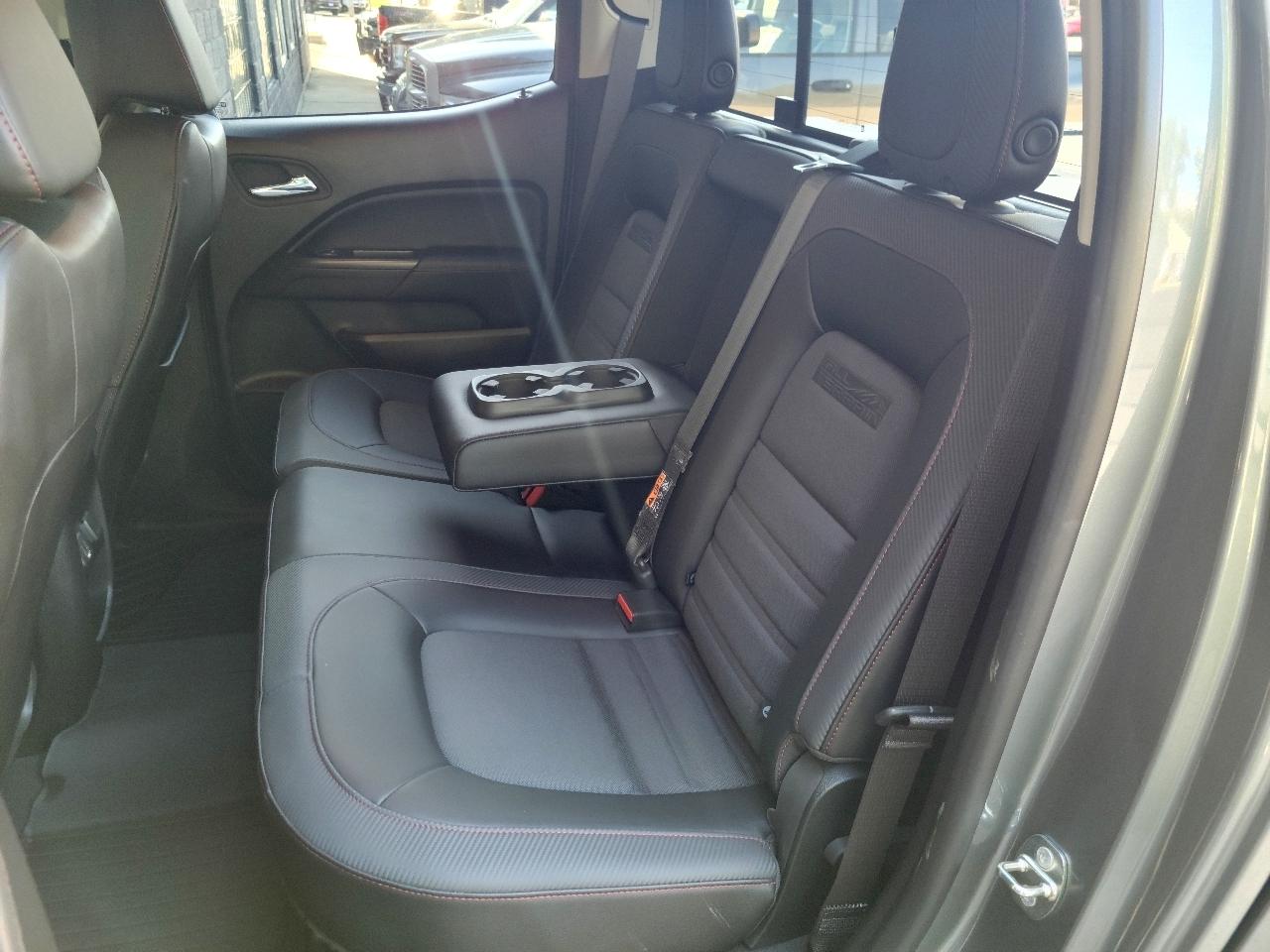 GMC Canyon 4WD Crew Cab 128.3" All Terrain w/Cloth 2019