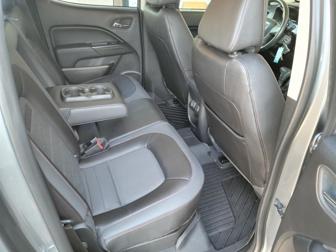 GMC Canyon 4WD Crew Cab 128.3" All Terrain w/Cloth 2019