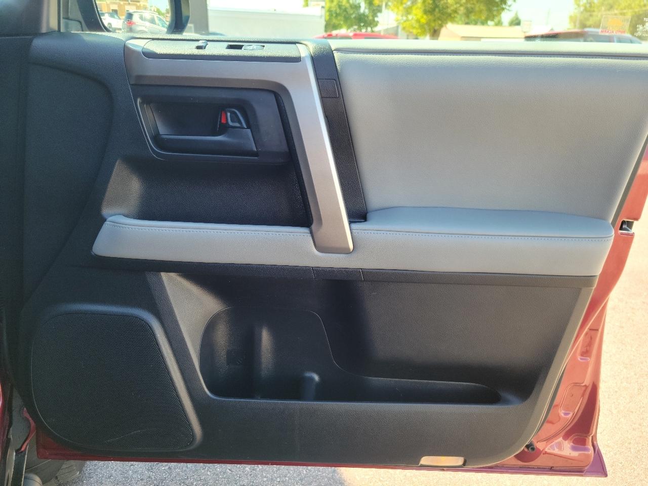 Toyota 4Runner Trail Edition 4D SUV 4X4 V6 2010