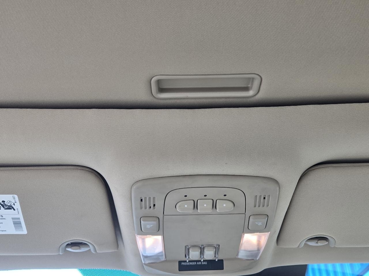 Buick Lucerne 4dr Sdn CXL Premium 2011