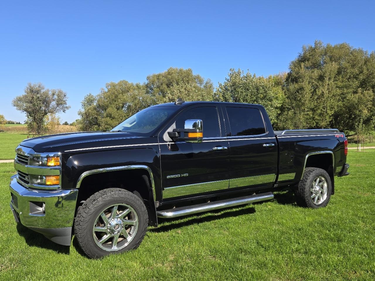 Chevrolet Silverado photo 36