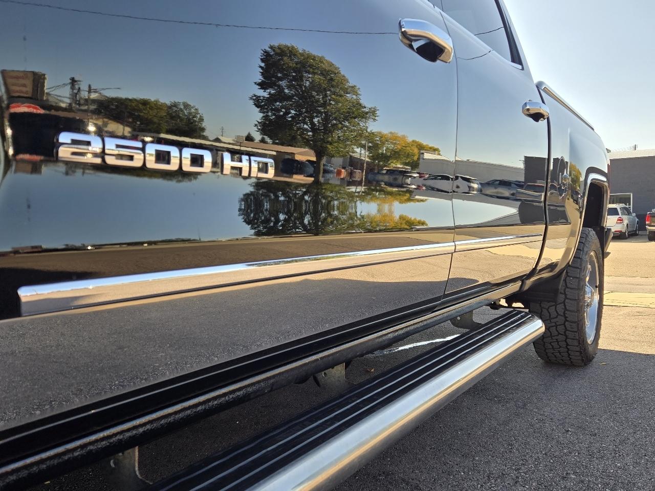 Chevrolet Silverado photo 22