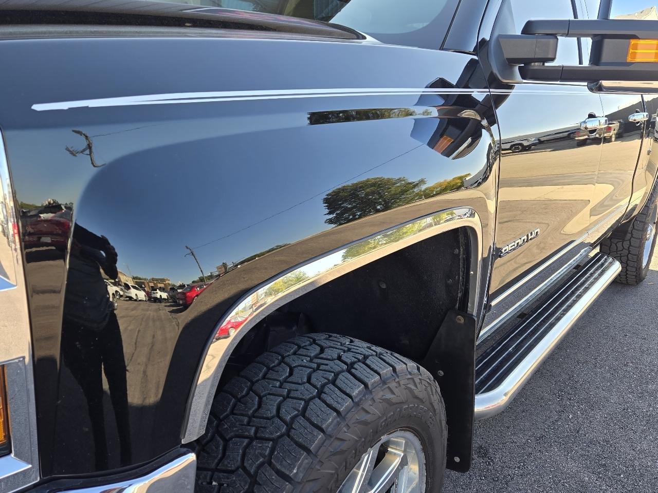 Chevrolet Silverado photo 20