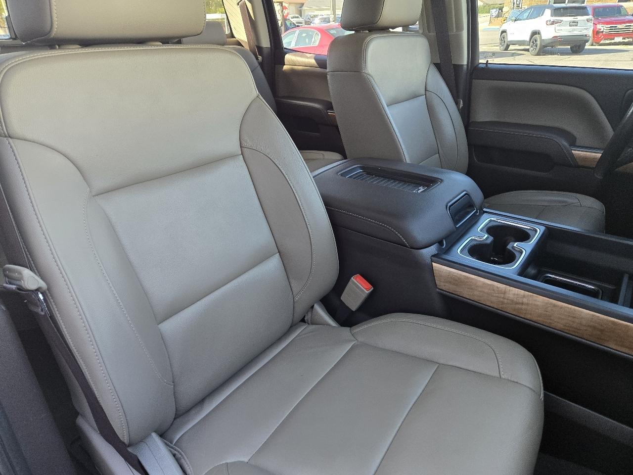 Chevrolet Silverado photo 7
